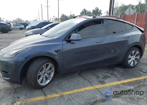 2021 Tesla Model Y Long Range Dual Motor All-Wheel Drive from USA, damaged, VIN 5YJYGDEE2MF082217